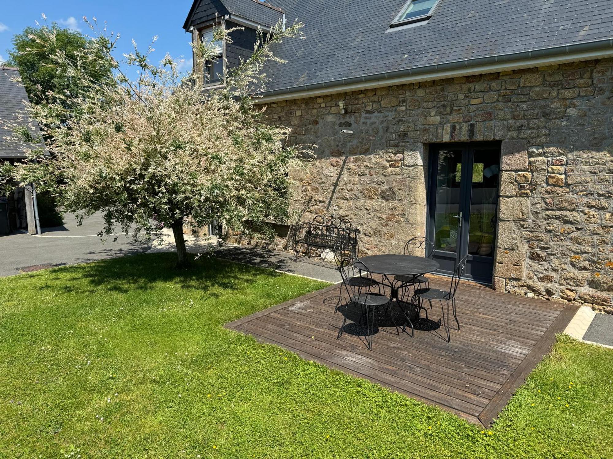 La Maison de Benjamin La Chapelle-Saint-Aubert Luaran gambar
