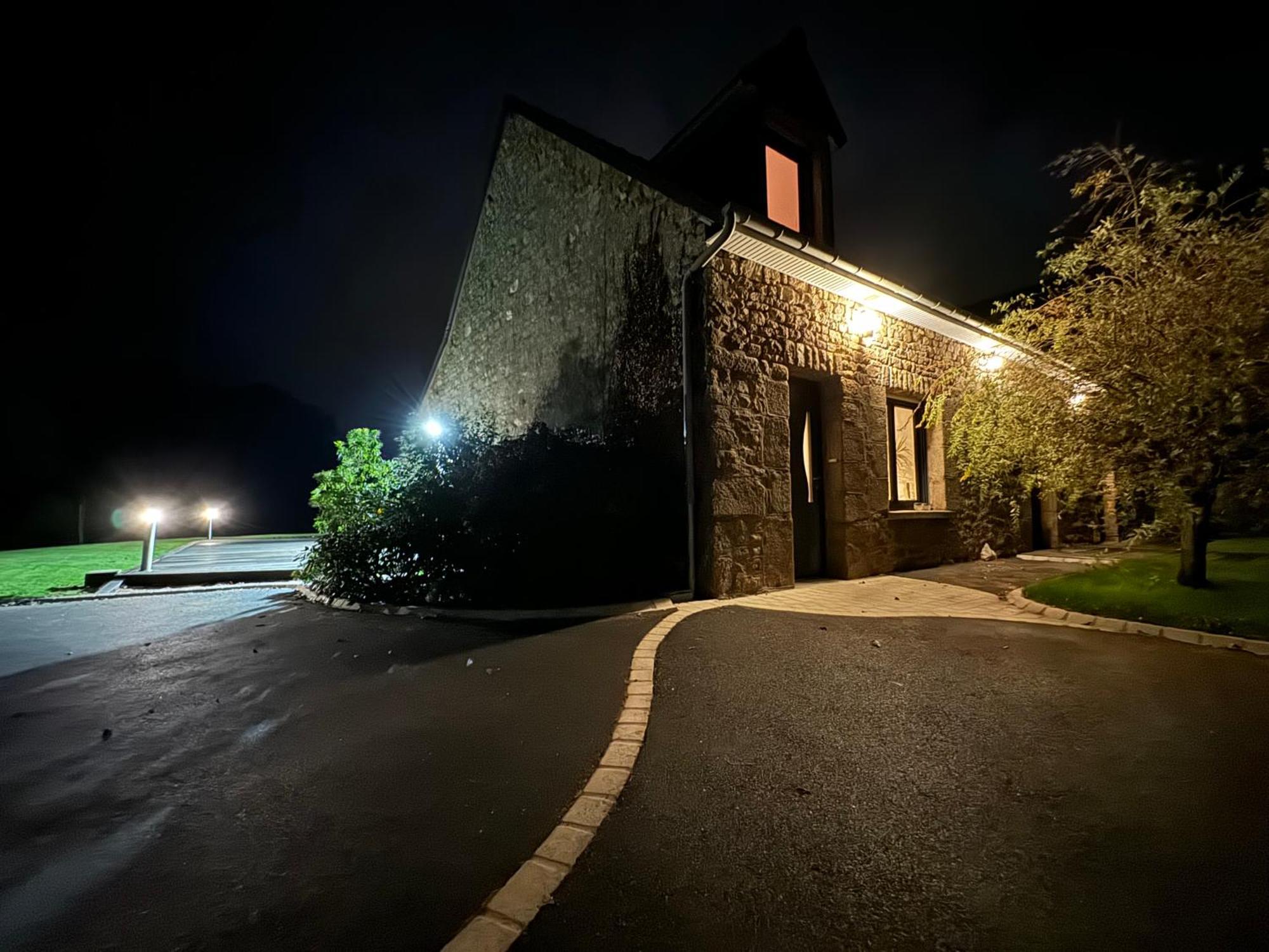 La Maison de Benjamin La Chapelle-Saint-Aubert Luaran gambar
